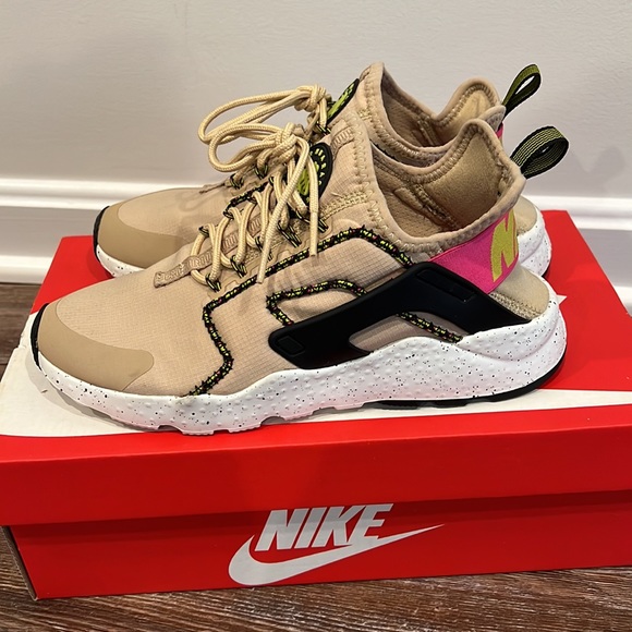 Air Huarache Run Ultra SI - Picture 5 of 9